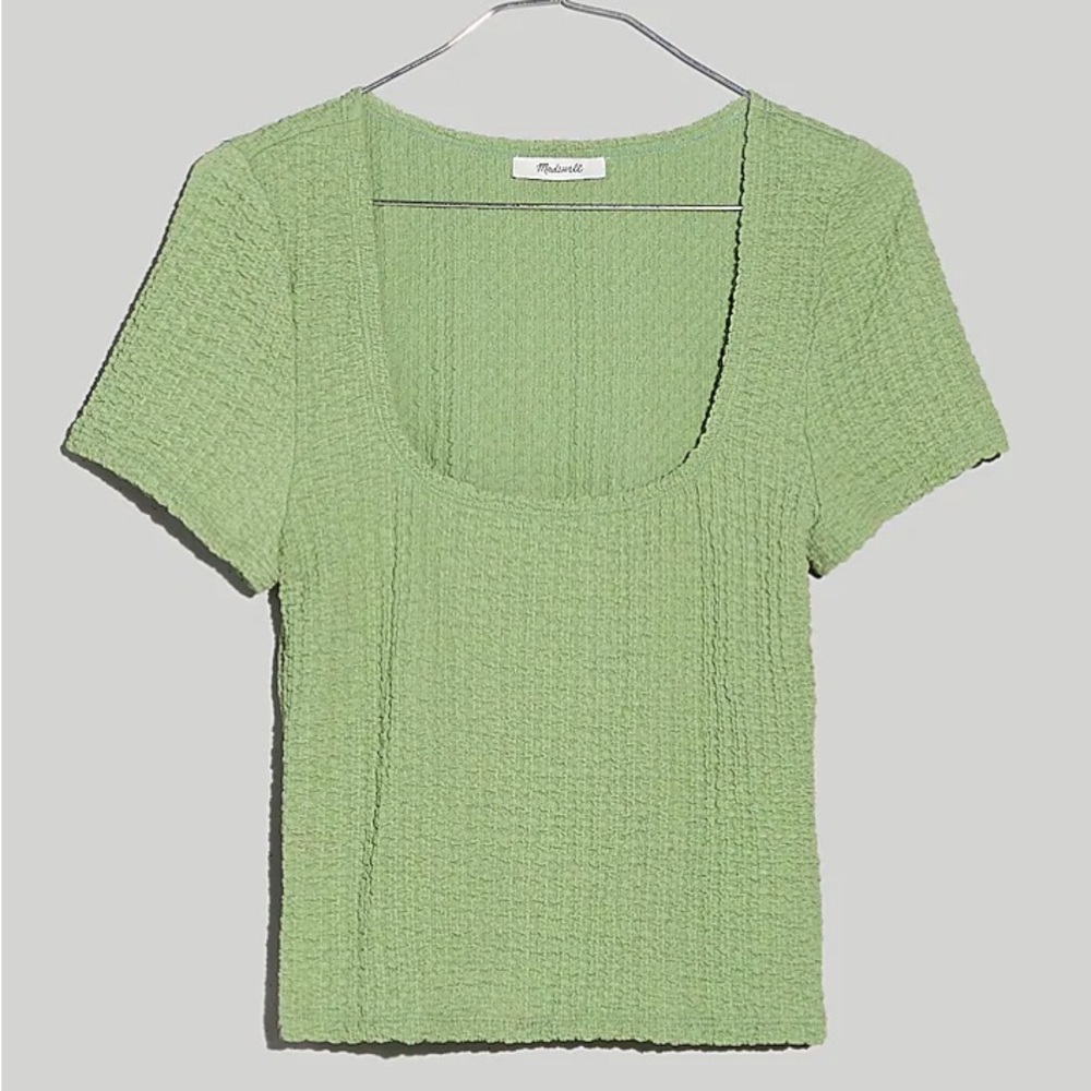 Cute never worn before MadeWell top